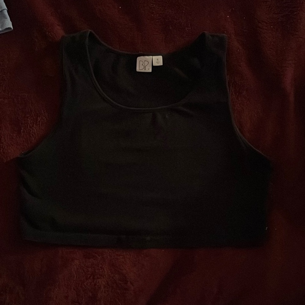 Size is XL cute crop top.